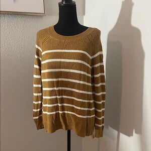 Old Navy Women's Mustard and White Striped Sweater